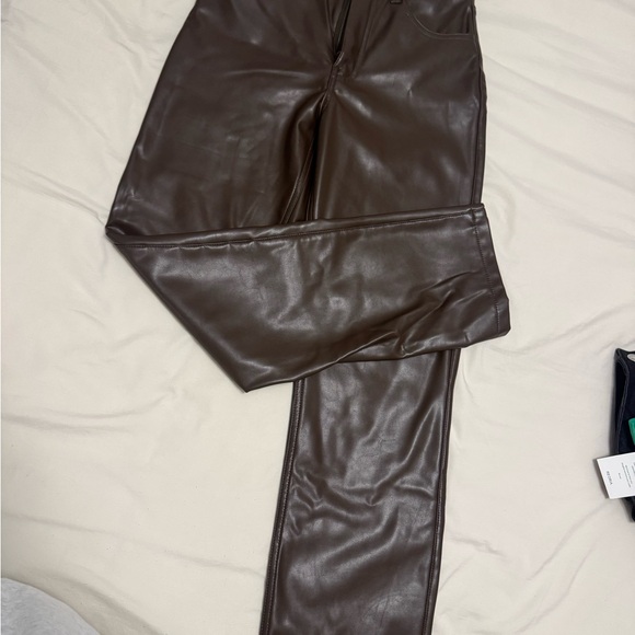 Abercrombie & Fitch Faux Leather High-Rise Straight Pants - Dark Brown - Picture 3 of 4